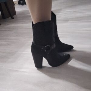 Dingo Black Heeled Boots for Women